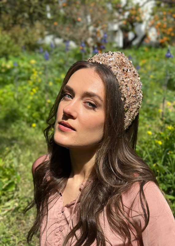 קשת רחבה זואי רוזגולד