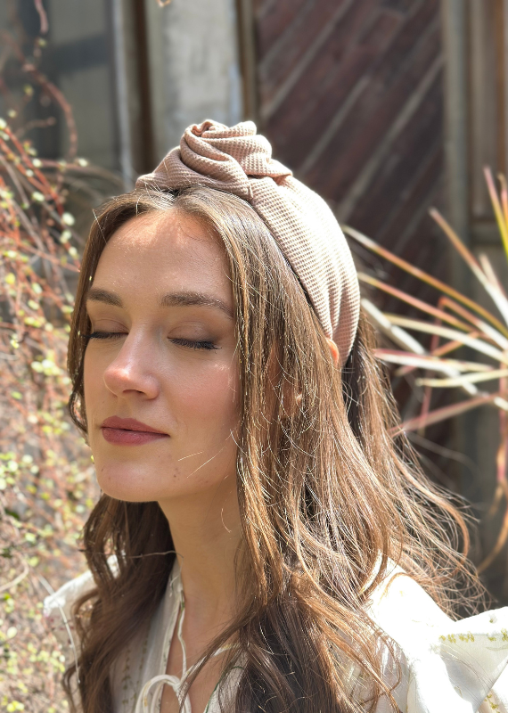 קשת בינונית סיירה קאמל בהיר