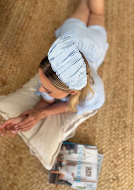 קשת רחבה מילה תכלת