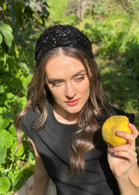 קשת בינונית זואי פייטים שחורים