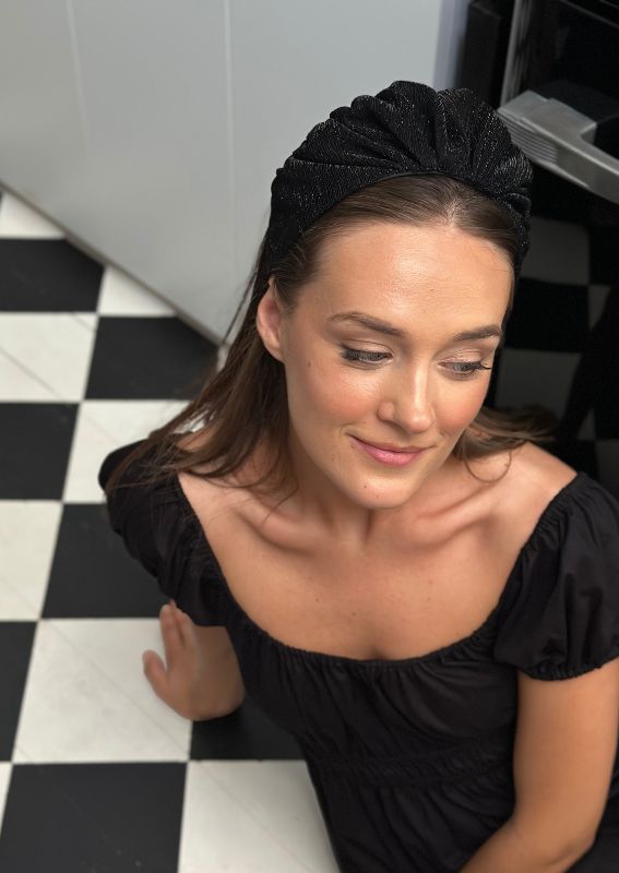 קשת בינונית אריה שחורה