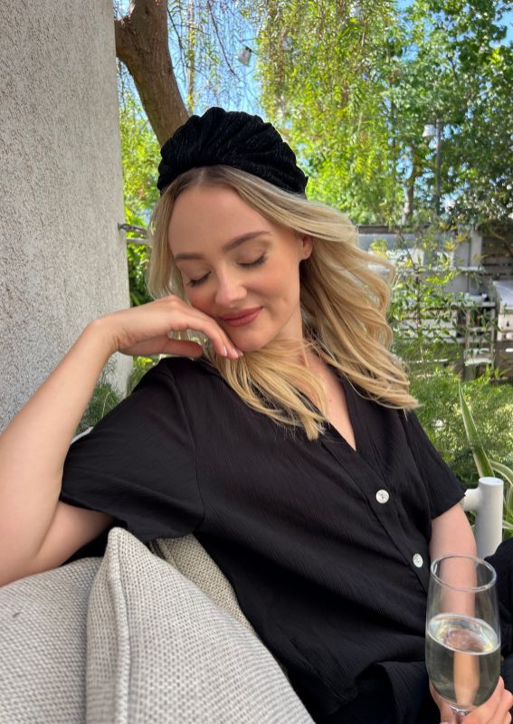 קשת רחבה אריה שחור