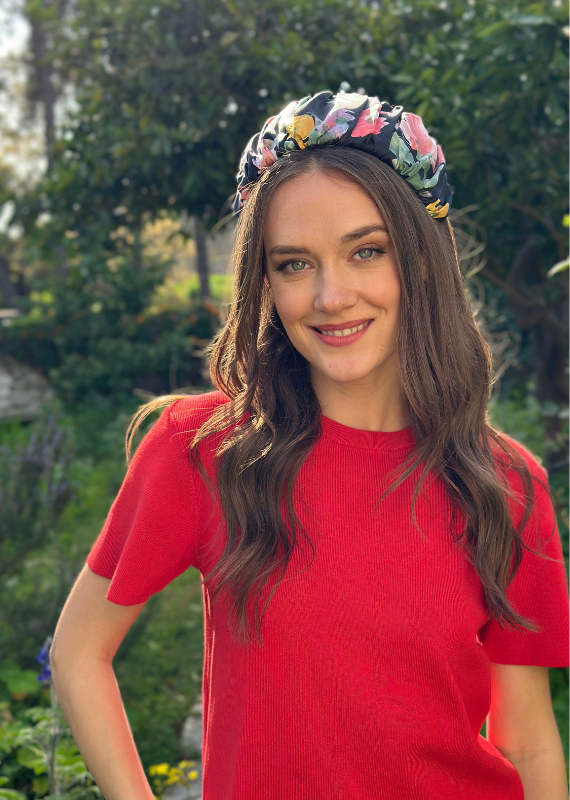 קשת רחבה מילה שחור פרחוני