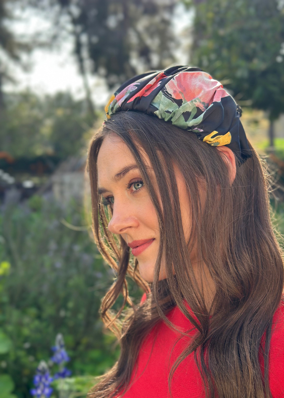 קשת רחבה מילה שחור פרחוני