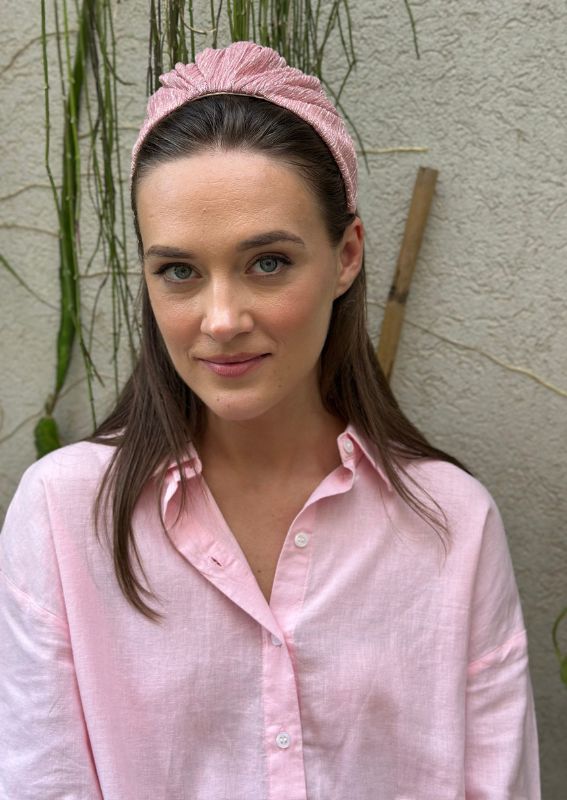 קשת רחבה אריה ורוד שימר