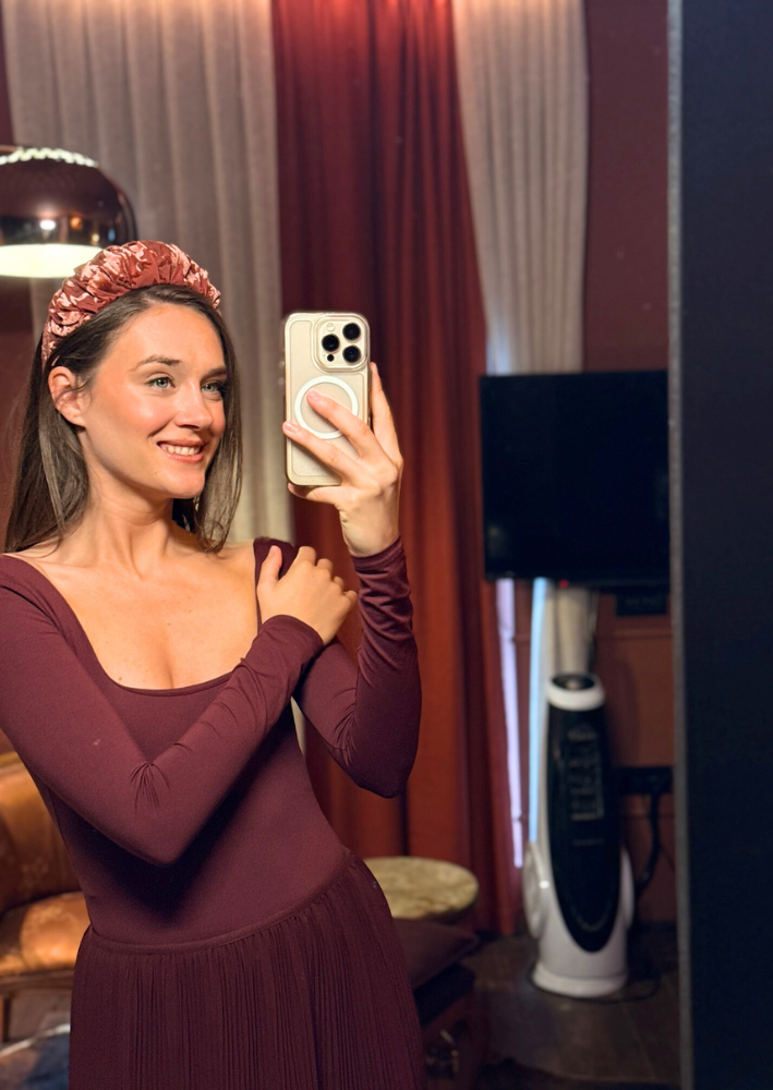 קשת בינונית ויולה קטיפה בורדו מעושן