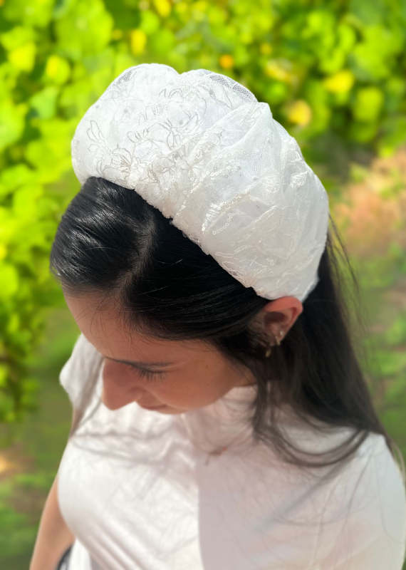 קשת רחבה ויולה פלורל לבן