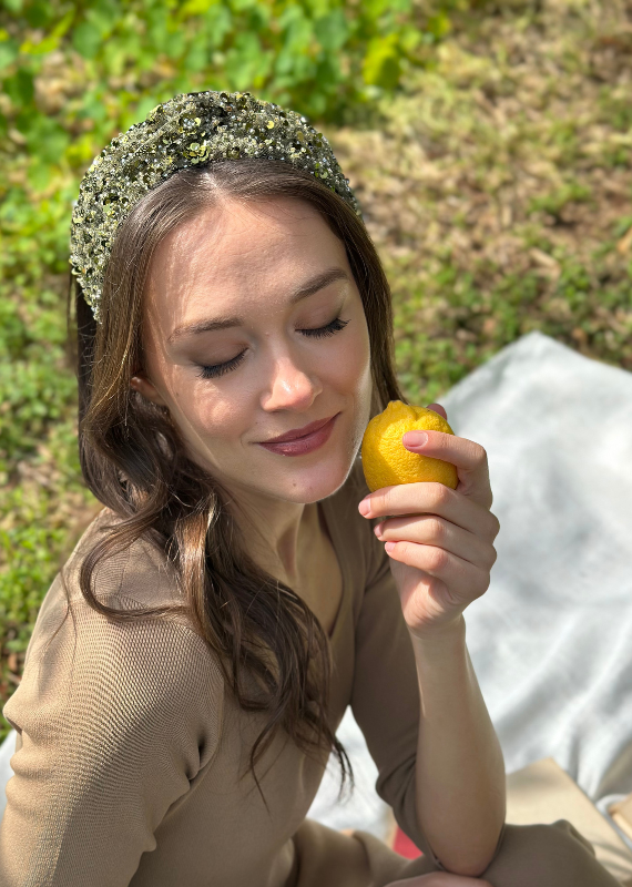 קשת זואי ירוק מעושן