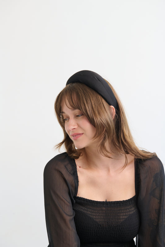 קשת ונוס צרה שחור
