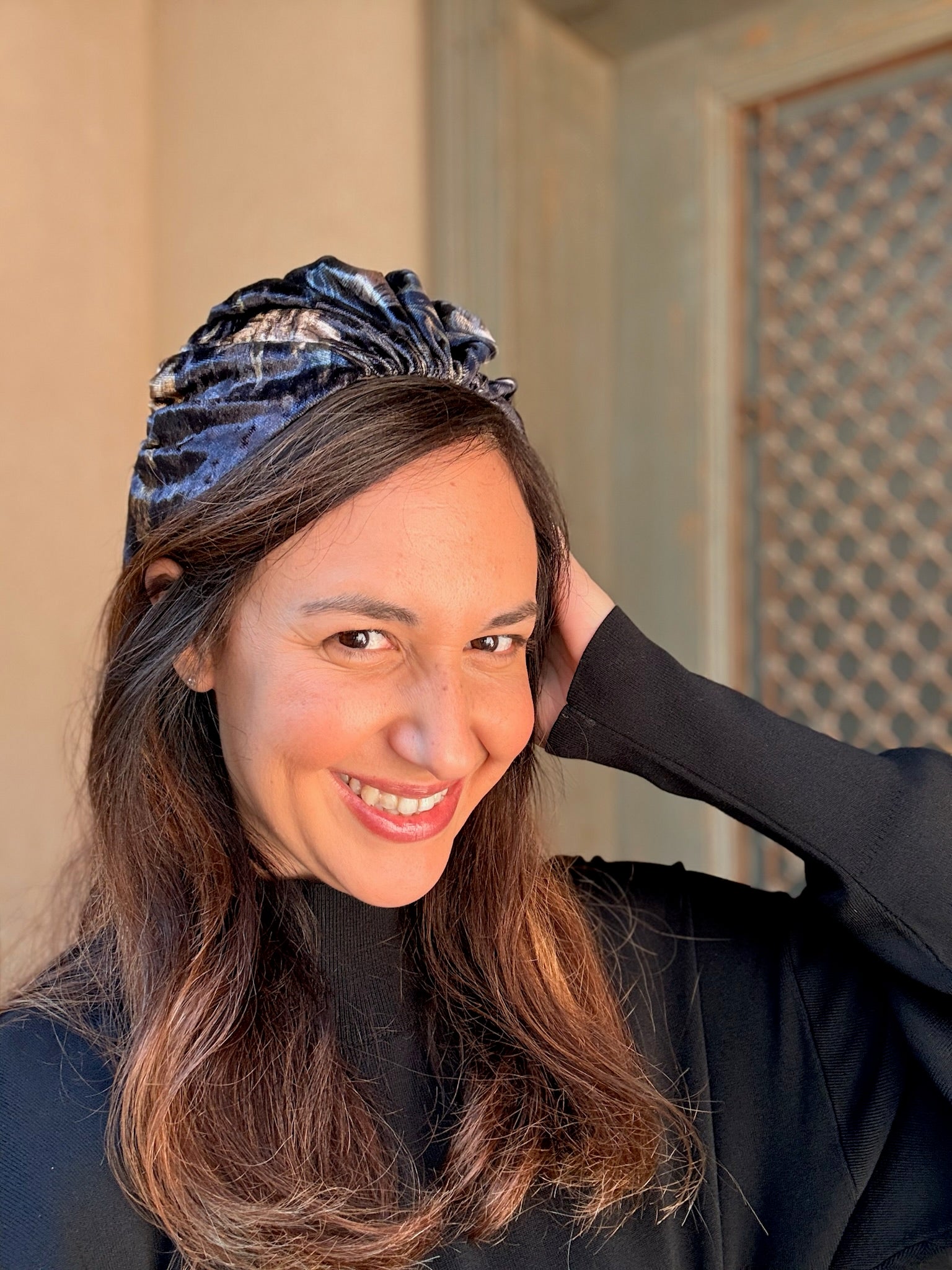 קשת רחבה סלין קטיפה שחור עמוק