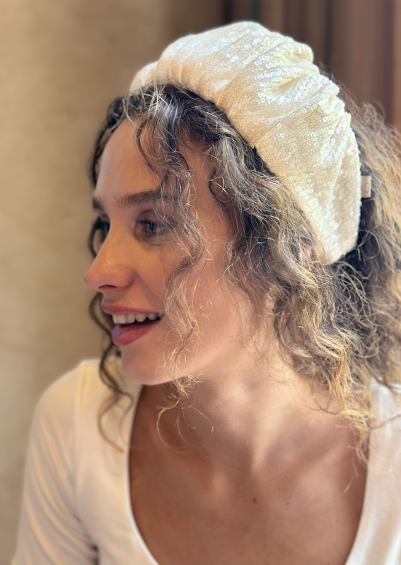 קשת רחבה ויולה שמנת פייטים