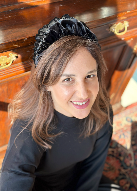 קשת רחבה נמסיס קטיפה שחורה