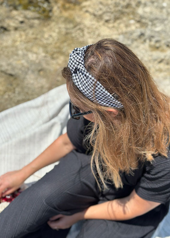 קשת סוף צרה משובץ שחור