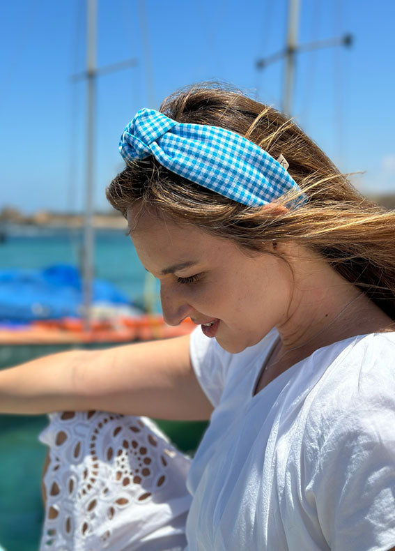 קשת סוף צרה משובץ תכלת