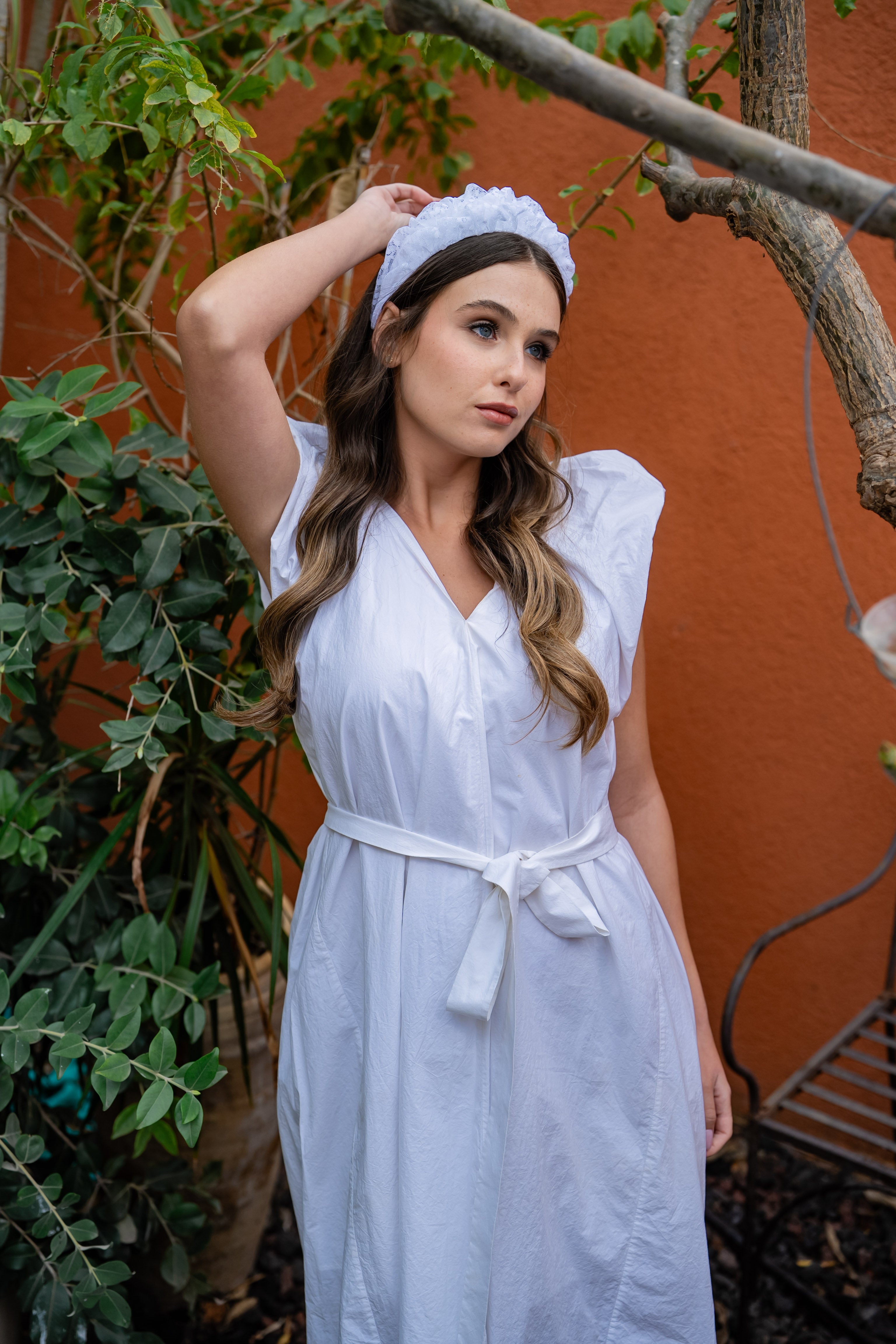 קשת רנה צרה תחרה לבנה