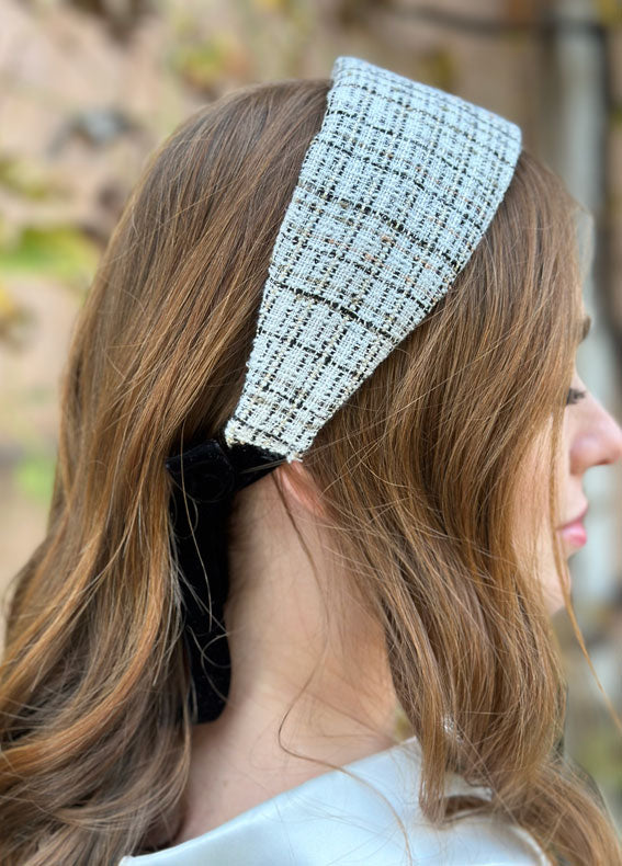 קשת פיורי טוויד לבן