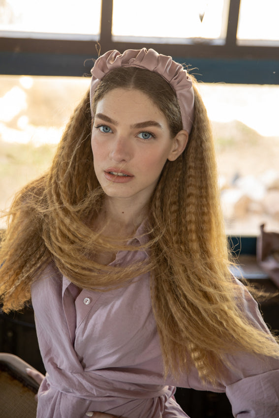 אמיליה קשת ורוד עתיק