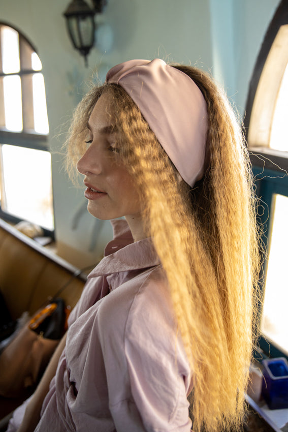 אמיליה סרט קשירה ורוד עתיק