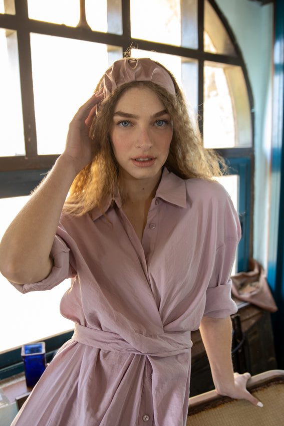 אמיליה סרט קשירה ורוד עתיק