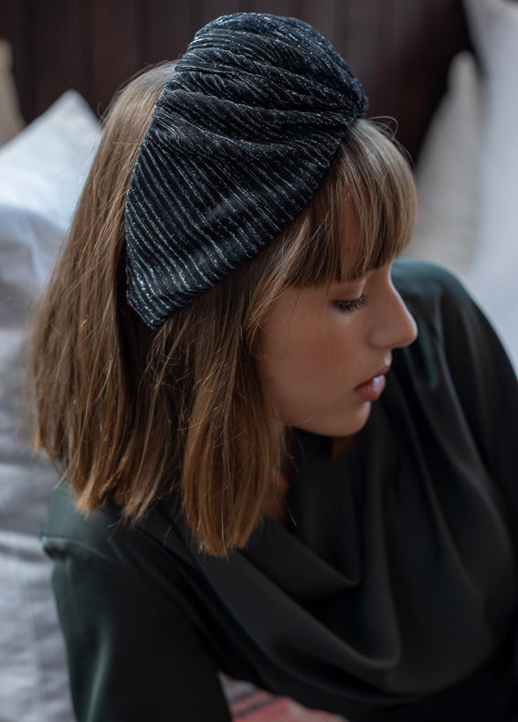 אריה קשת רחבה שחורה כסופה