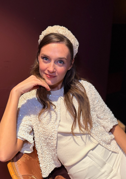 קשת פטיט רנה תחרה שמנת