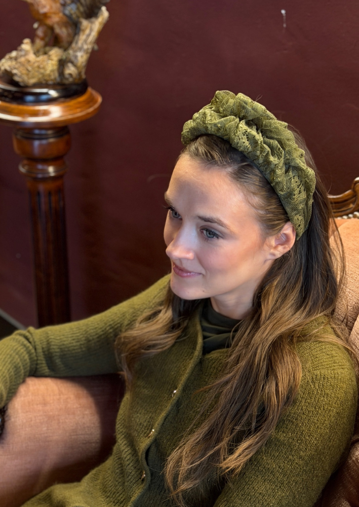 קשת צרה רנה תחרה ירוק זית