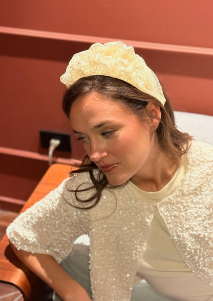 קשת בינונית רנה תחרה שמנת