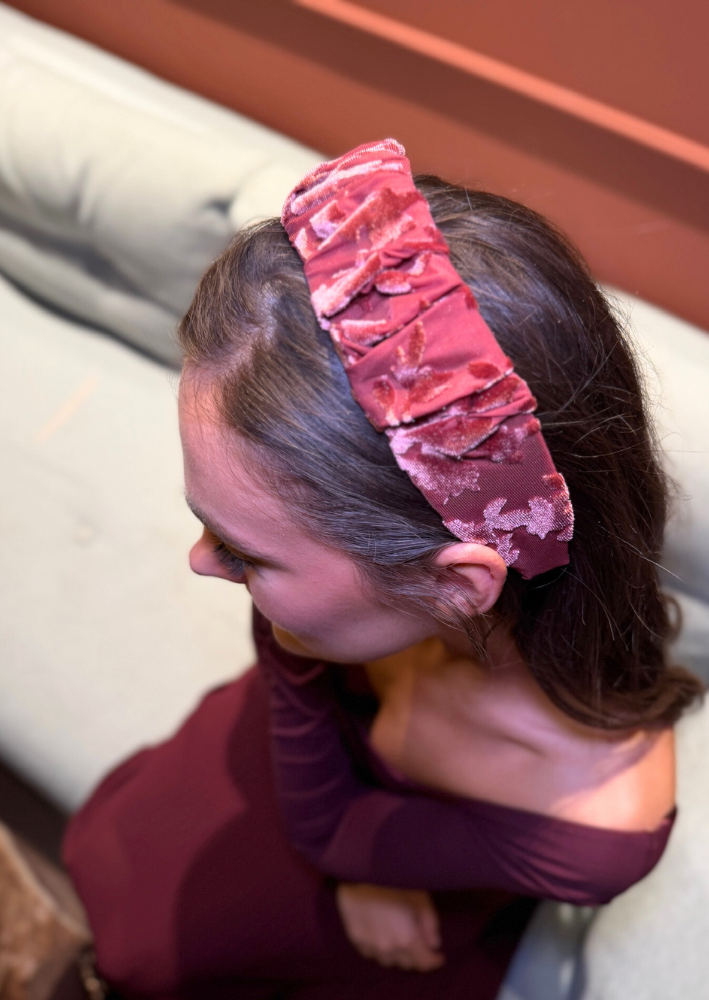 קשת פטיט ויולה קטיפה בורדו מעושן