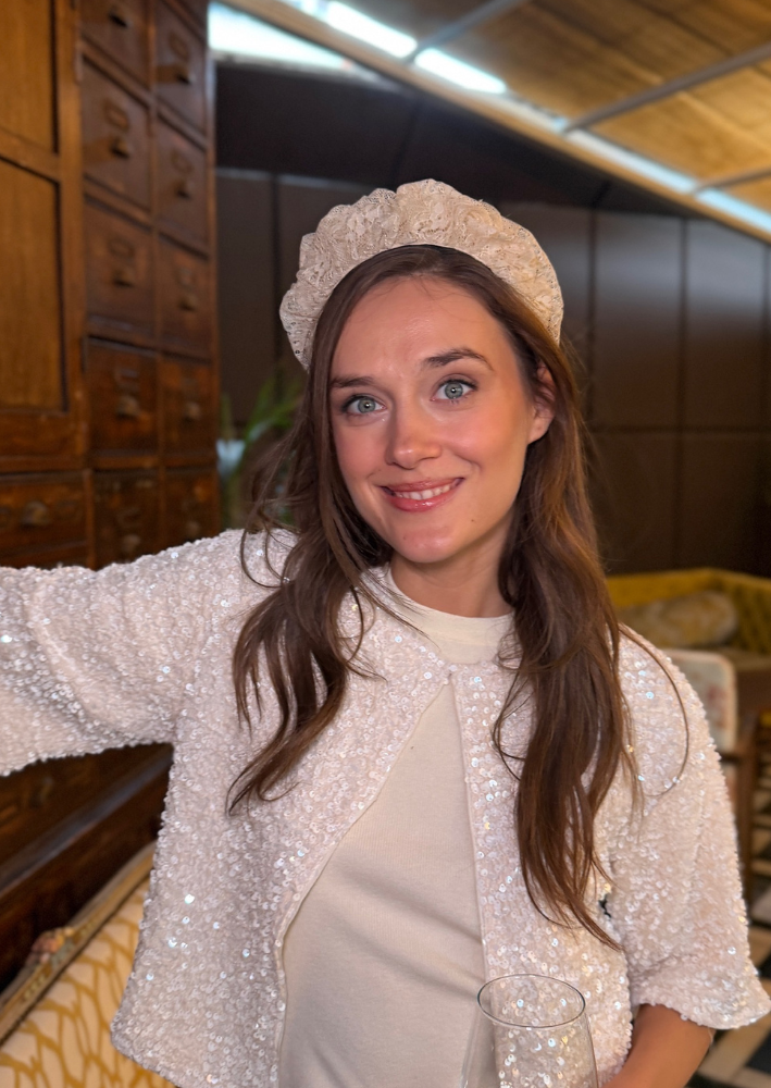 קשת צרה רנה תחרה שמנת