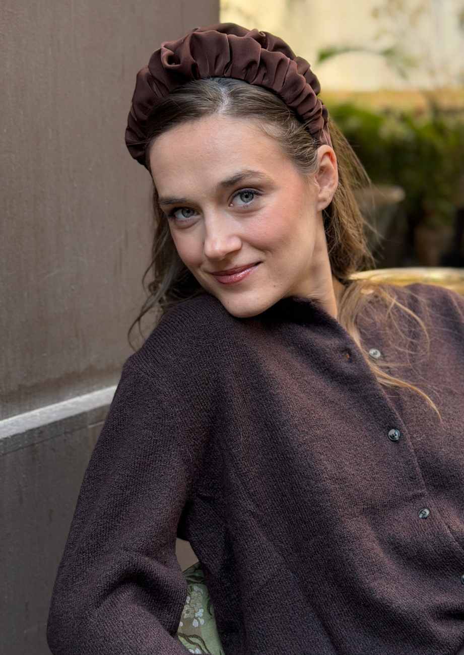 קשת צרה נמסיס חום שוקולד