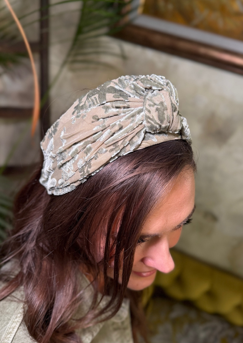 קשת רחבה מאיה ירוק מרווה עדין