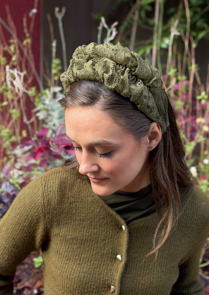 קשת בינונית רנה תחרה ירוק זית