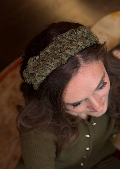 קשת פטיט רנה תחרה ירוק זית