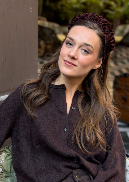 קשת בינונית ויולה קטיפה חום שוקולד