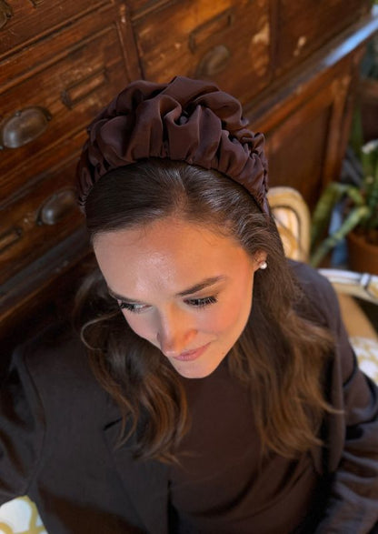 קשת רחבה נמסיס חום שוקולד