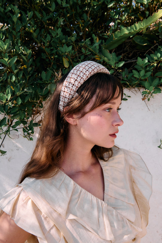 קשת ונוס צרה קרושה מוקה