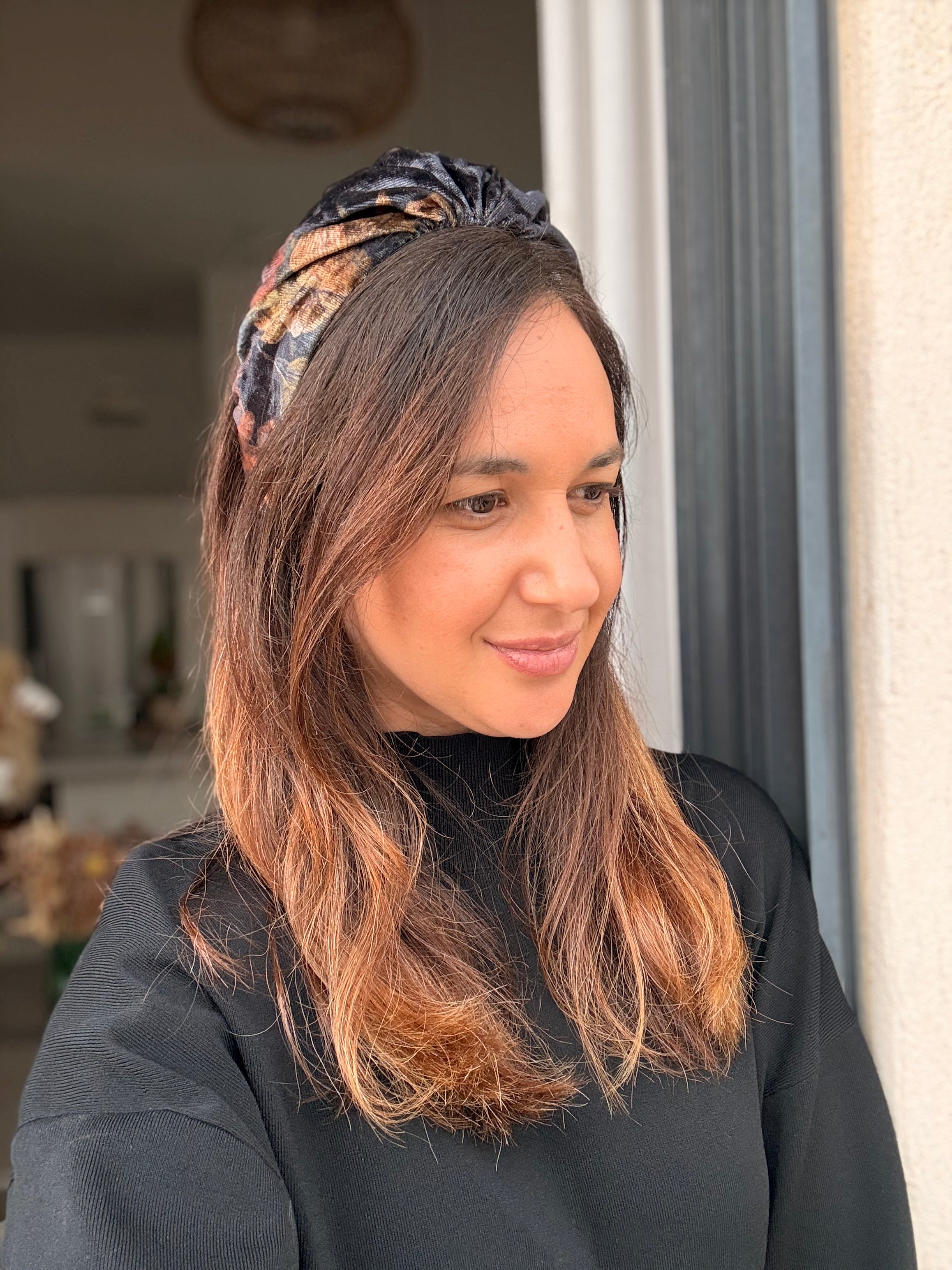 קשת סלין קטיפה שחור עמוק