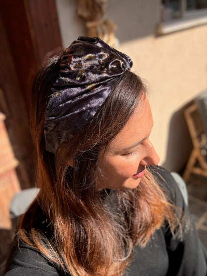 קשת בינונית סלין קטיפה שחור עמוק