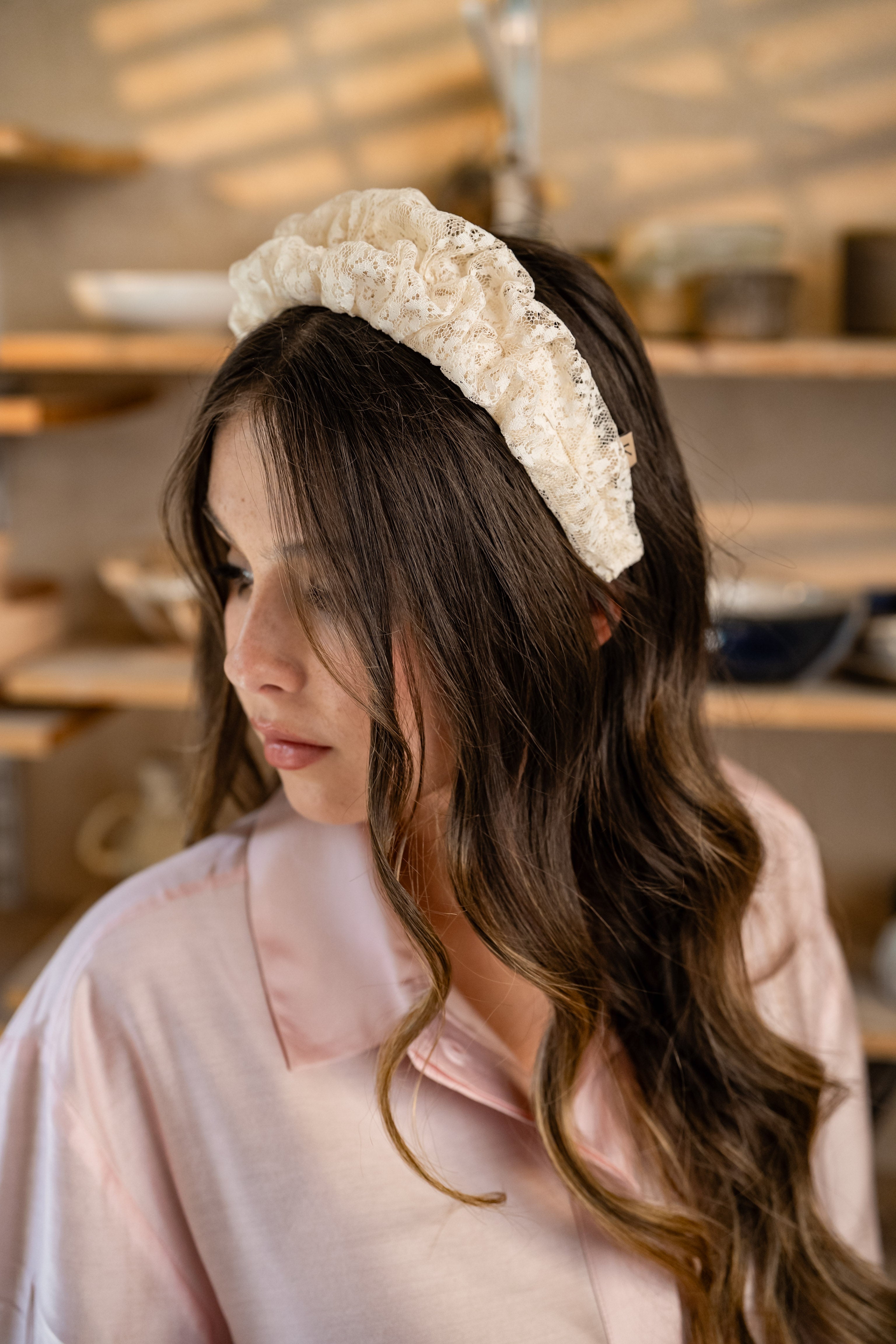 קשת רנה צרה תחרה חמאה - NOW