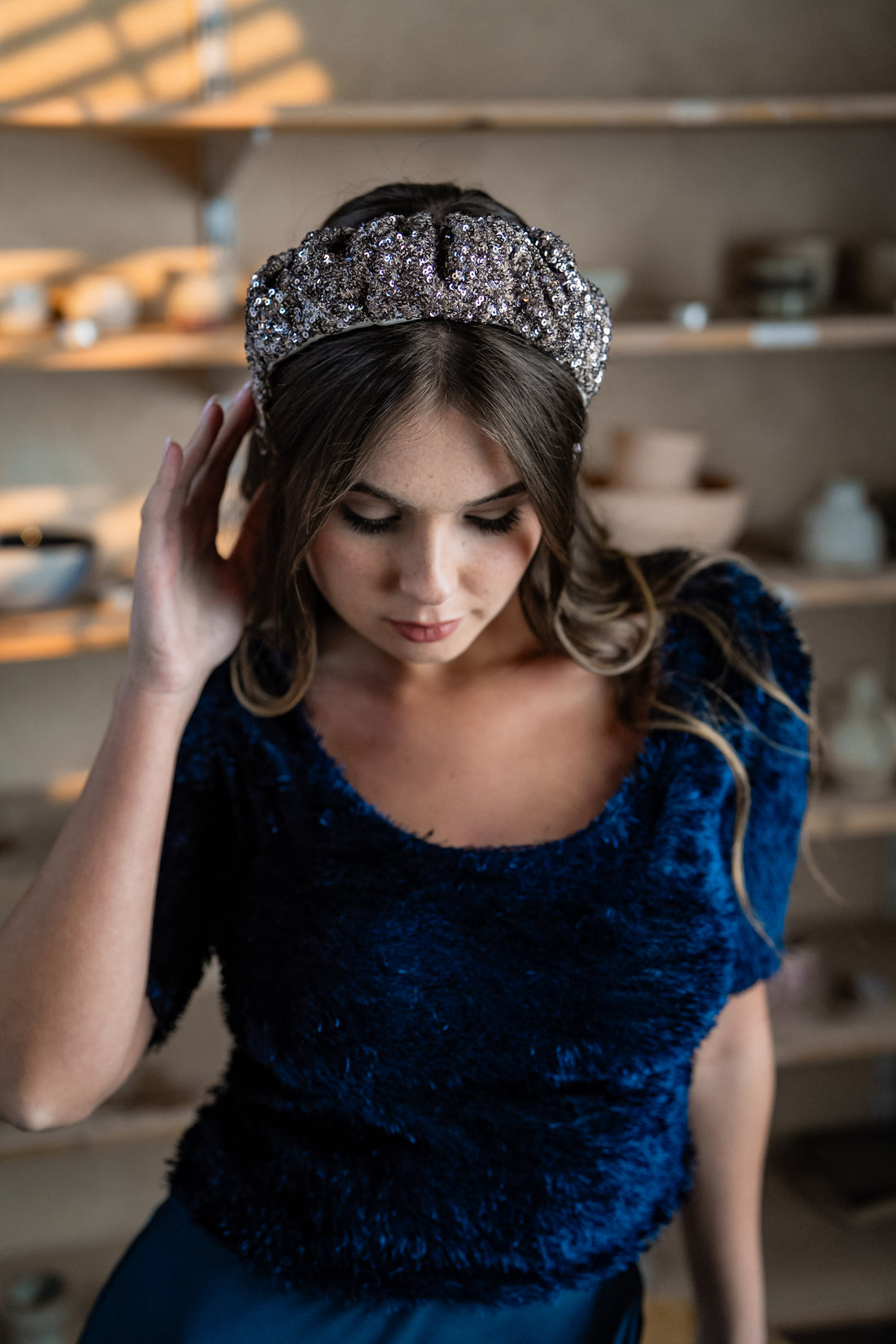 קשת קאסיה צרה פייטים כסוף סגלגל