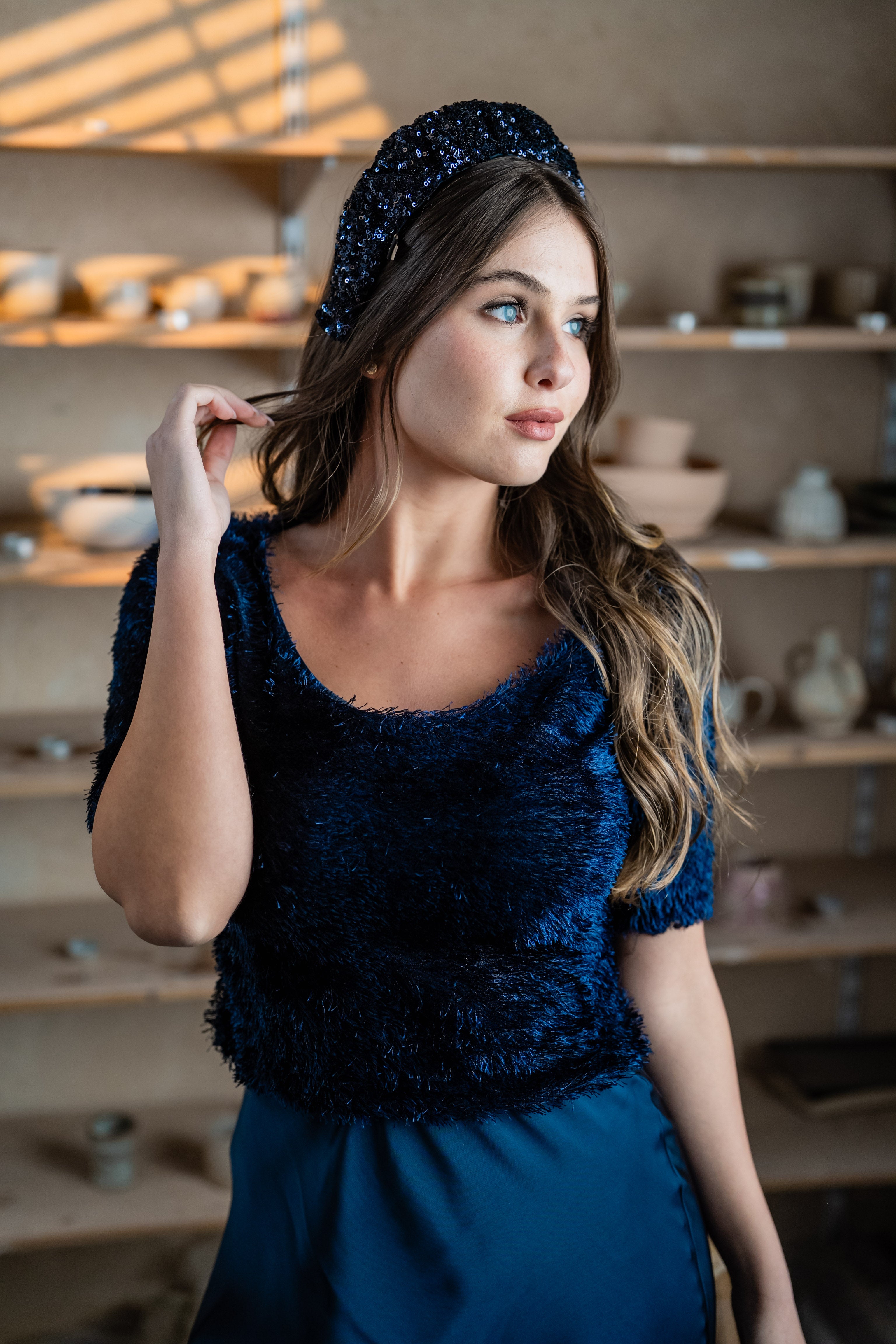 קשת קאסיה צרה פייטים כחול