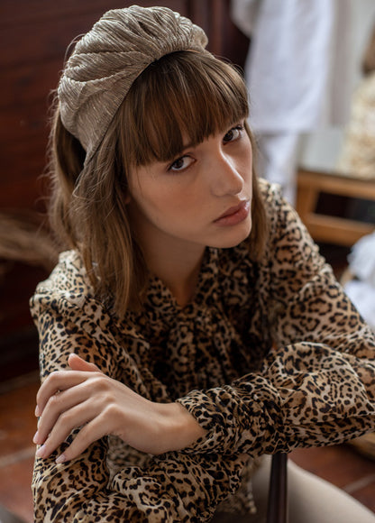 אריה קשת רחבה זהב מלוכלך